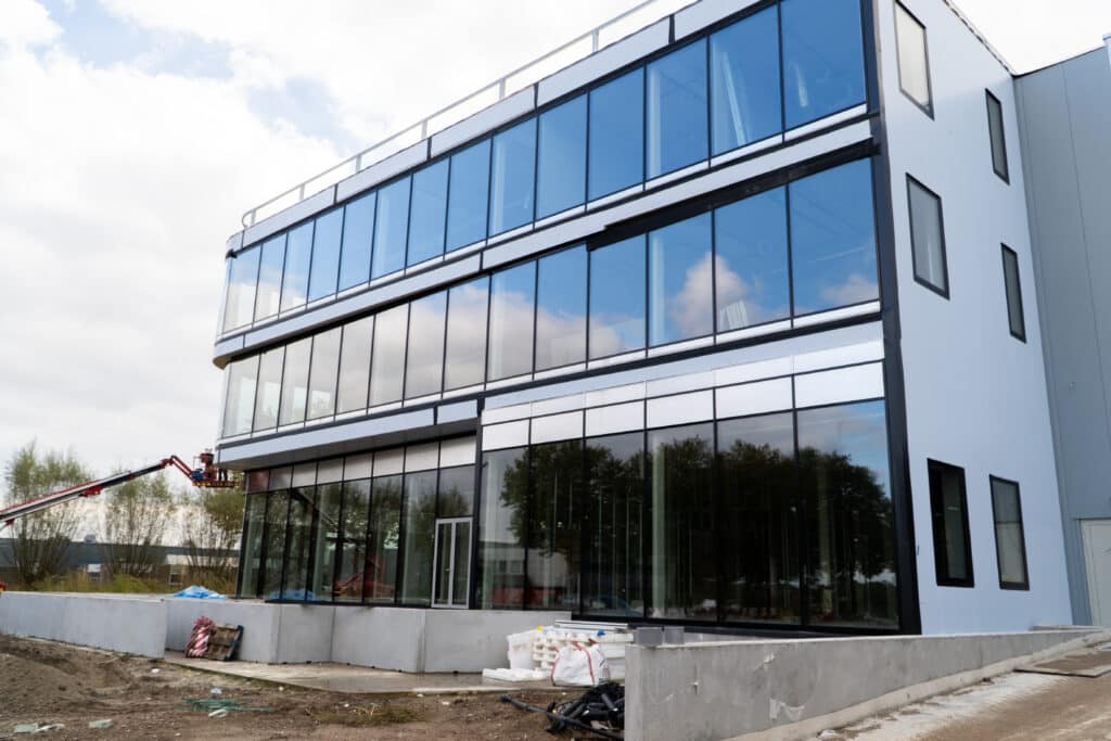 Nieuw warehouse Cornelissen
